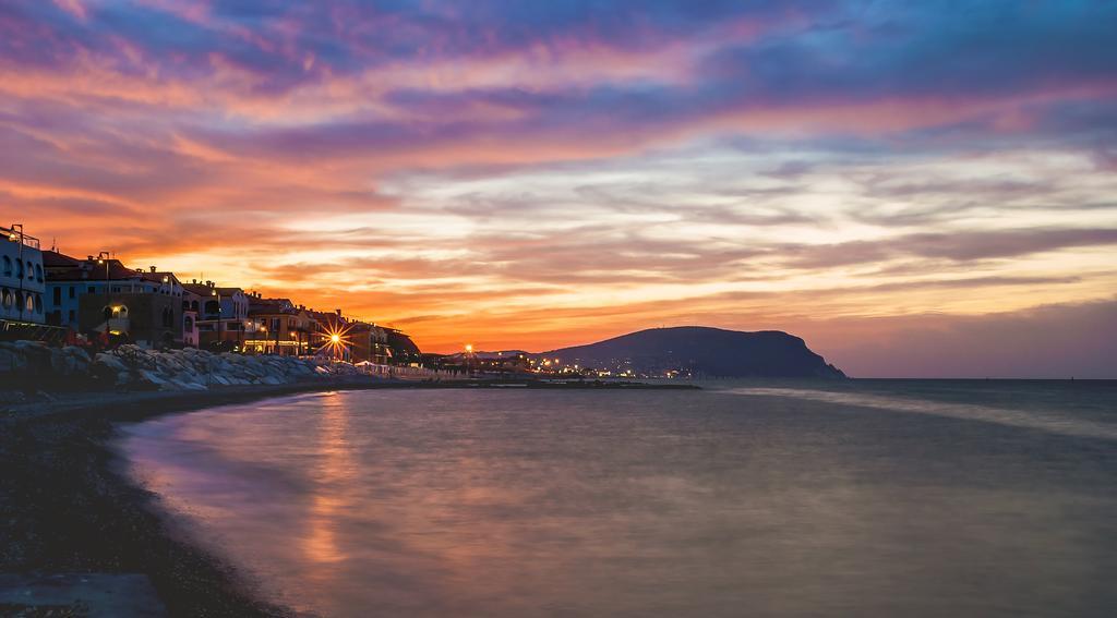 Hotel Enzo Porto Recanati Luaran gambar